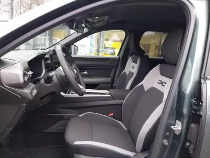 Photo 8 Dacia Bigster  Hybrid 155