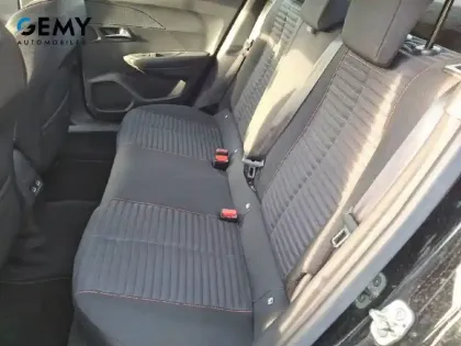 Photo 9 Peugeot 2008  Moteur électrique 136 ch