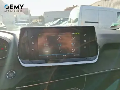 Photo 12 Peugeot 2008  Moteur électrique 136 ch