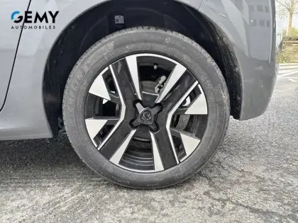 Photo 10 Peugeot 208  Hybrid 110 e-DCS6