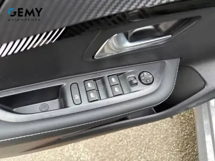 Photo 11 Peugeot 208  Hybrid 110 e-DCS6