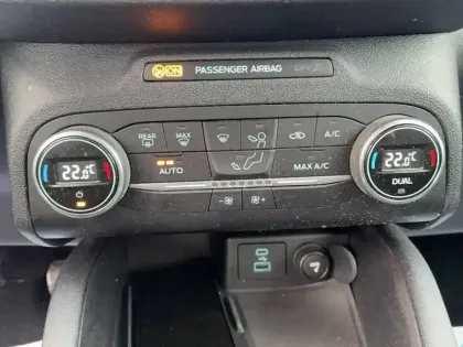 Photo 12 Ford Kuga  1.5 EcoBoost 150 BVM6