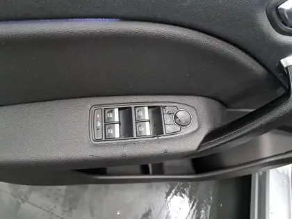 Photo 27 Renault Captur  TCe 90 - 21