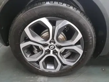 Photo 15 Renault Captur  TCe 90 - 21