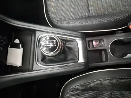 Photo 33 Renault Captur  TCe 90 - 21