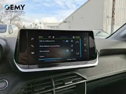 Photo 12 Peugeot 208  Electrique 50 kWh 136ch