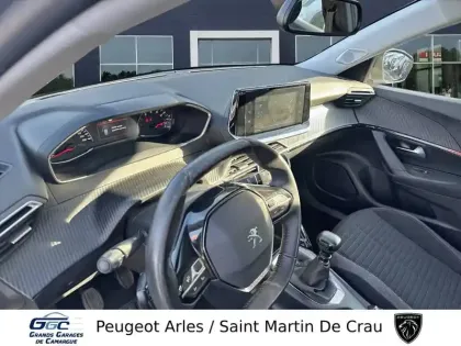 Photo 78 Peugeot 2008  PureTech 130 S&S BVM6