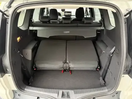 Photo 50 Dacia Jogger  Hybrid 155 7 pl