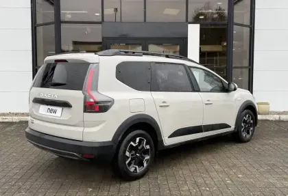 Photo 44 Dacia Jogger  Hybrid 155 7 pl