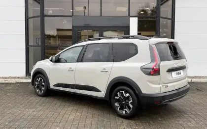 Photo 42 Dacia Jogger  Hybrid 155 7 pl