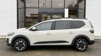 Photo 41 Dacia Jogger  Hybrid 155 7 pl