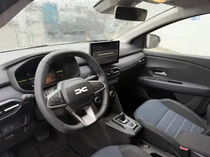 Photo 59 Dacia Jogger  Hybrid 155 7 pl