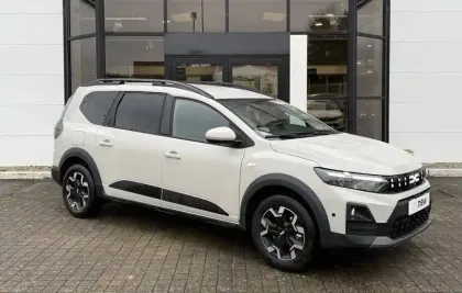 Photo 46 Dacia Jogger  Hybrid 155 7 pl