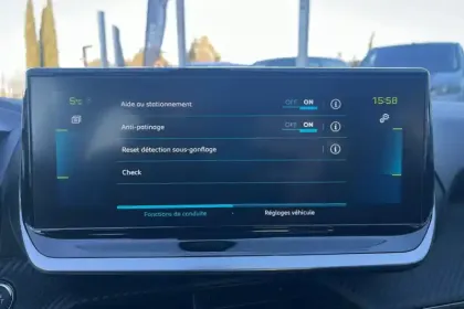 Photo 21 Peugeot 208  Electrique 50 kWh 136ch