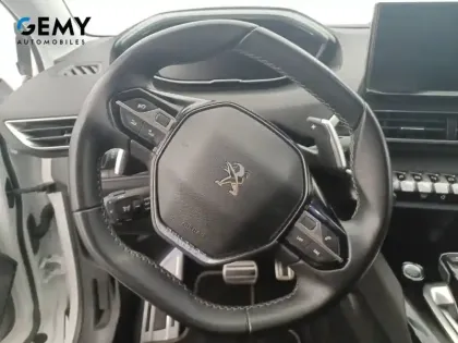 Photo 52 Peugeot 3008  Hybrid 225 e-EAT8