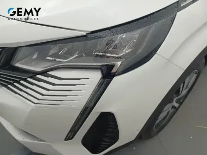 Photo 15 Peugeot 3008  Hybrid 225 e-EAT8