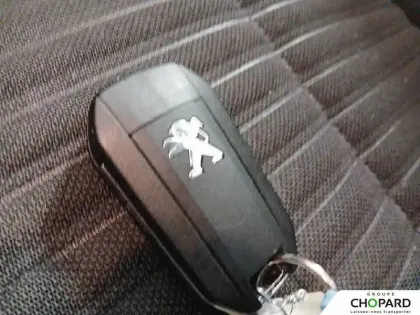 Photo 13 Peugeot 208  PureTech 75 S&S BVM5