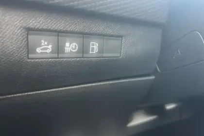 Photo 67 DS DS 4  Hybride E-Tense 225 EAT8