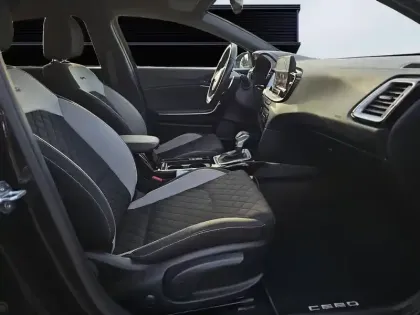 Photo 33 Kia Ceed PRO 1.5 T-GDi 160 ch ISG DCT7