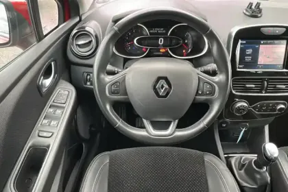 Photo 12 Renault Clio  dCi 90 Energy