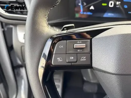 Photo 18 Peugeot Expert E- FGN M 136 CH 75 KWH