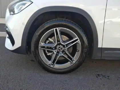 Photo 10 Mercedes GLA  250 e 8G-DCT