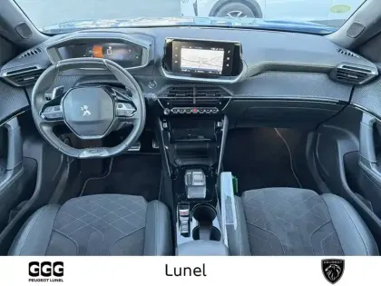 Photo 7 Peugeot 2008  BlueHDi 130 S&S EAT8