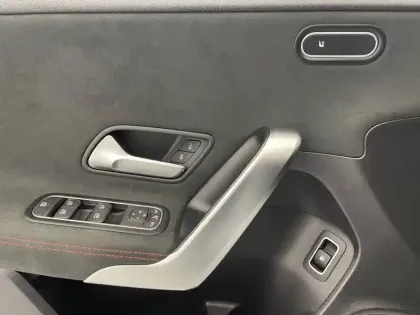 Photo 24 Mercedes Classe A  250 e Hybrid EQ 8G-DCT