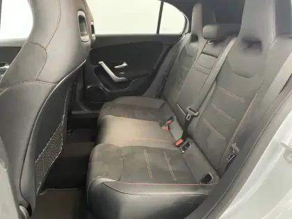 Photo 15 Mercedes Classe A  250 e Hybrid EQ 8G-DCT