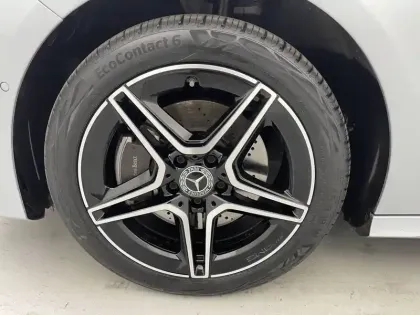 Photo 49 Mercedes Classe A  250 e Hybrid EQ 8G-DCT