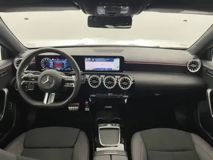 Photo 28 Mercedes Classe A  250 e Hybrid EQ 8G-DCT