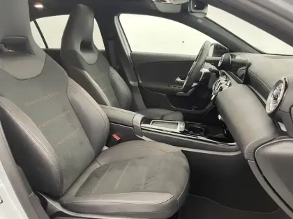 Photo 25 Mercedes Classe A  250 e Hybrid EQ 8G-DCT