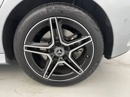 Photo 16 Mercedes Classe A  250 e Hybrid EQ 8G-DCT