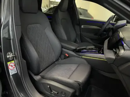 Photo 12 Audi A6  Avant TDI 204 ch S tronic 7