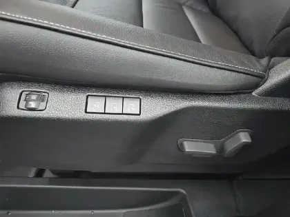 Photo 18 Peugeot Expert  CA FIXE M DIESEL 180 CH AUTOMATIQUE