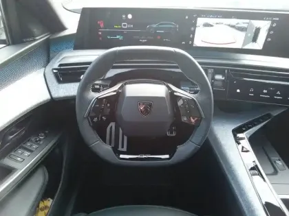 Photo 8 Peugeot 3008  Electrique 325 ch 4x4 73 kWh