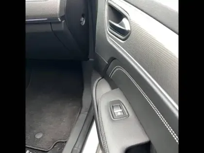 Photo 17 Renault Arkana  E-Tech 145 - 21B