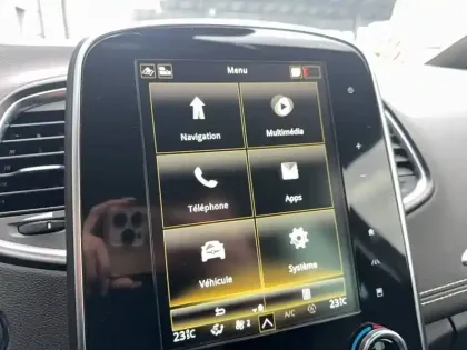 Photo 54 Renault Grand Scenic  TCe 140 FAP EDC - 21