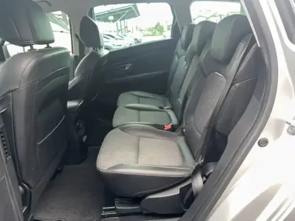 Photo 15 Renault Grand Scenic  TCe 140 FAP EDC - 21