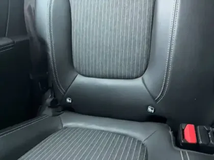 Photo 51 Renault Grand Scenic  TCe 140 FAP EDC - 21