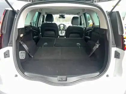 Photo 14 Renault Grand Scenic  TCe 140 FAP EDC - 21