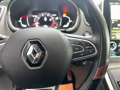 Photo 30 Renault Grand Scenic  TCe 140 FAP EDC - 21