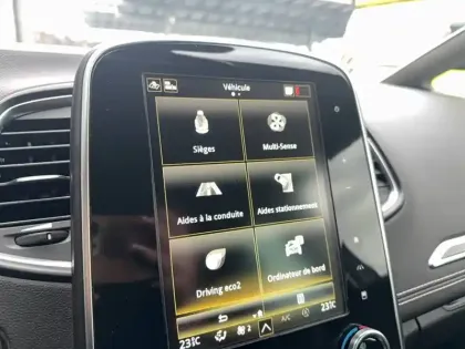 Photo 55 Renault Grand Scenic  TCe 140 FAP EDC - 21