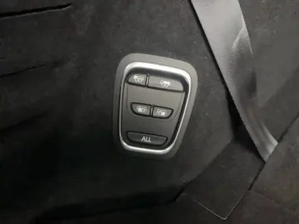 Photo 12 Renault Grand Scenic  TCe 140 FAP EDC - 21