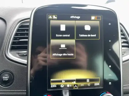 Photo 39 Renault Grand Scenic  TCe 140 FAP EDC - 21