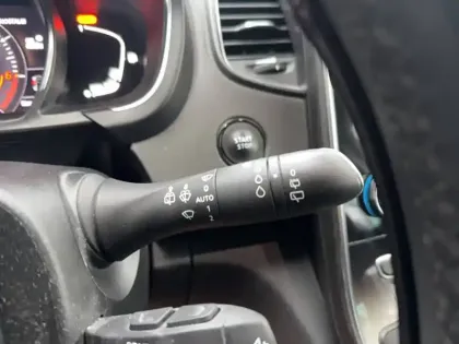 Photo 32 Renault Grand Scenic  TCe 140 FAP EDC - 21