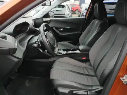 Photo 8 Peugeot 2008  BlueHDi 130 S&S EAT8