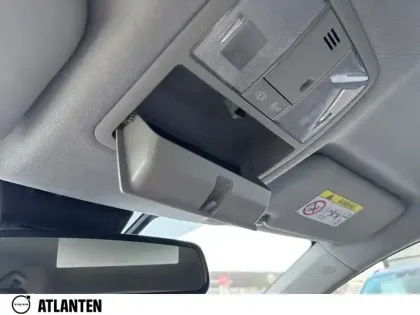 Photo 17 Toyota Auris Gén. II Ph2 NG Design 5