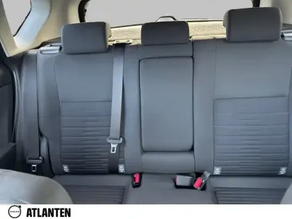 Photo 18 Toyota Auris Gén. II Ph2 NG Design 5