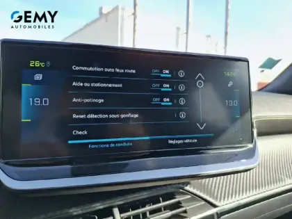 Photo 13 Peugeot 2008  Electrique 136 ch